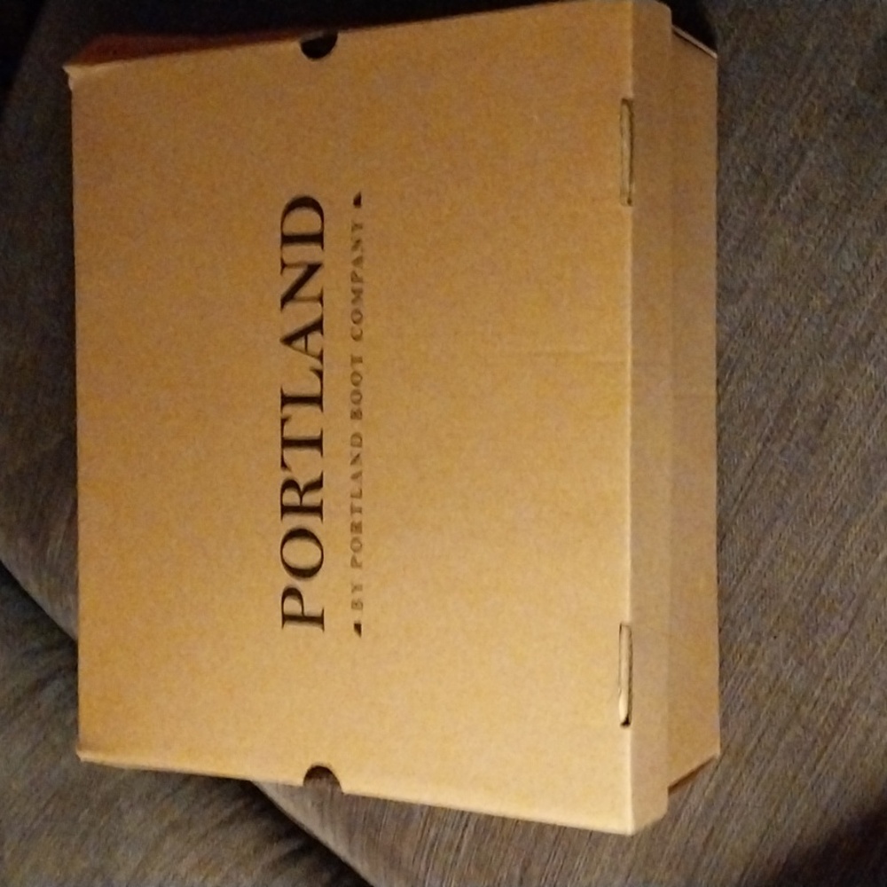 Portland Boots. New In Box. Size 10 - Picture 12 of 12